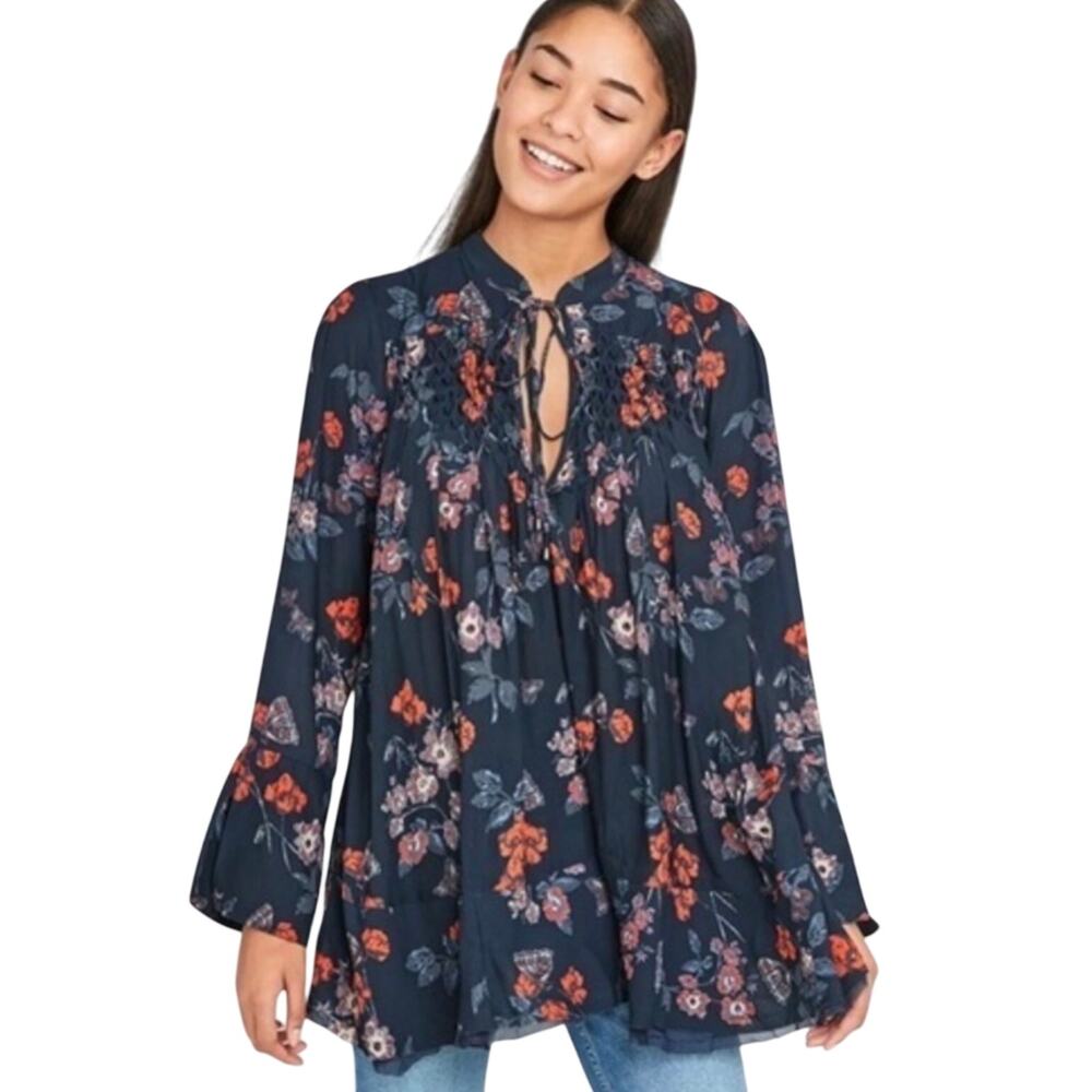 Free People So Fine Smocked Top Womens XS Midnight Floral Oversized Boho Swing